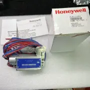 Honeywell 2LN1-5-RH Limit Switch MicroSwitch (UP TO 3)