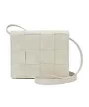 Mini CASSETTE woven clamshell shoulder bag One size gypsum color