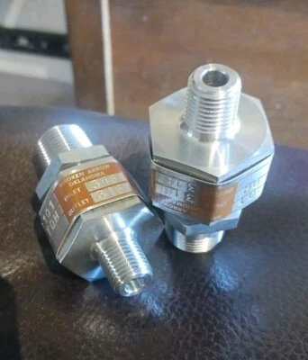 Oseco T215011101 316 SS Threaded Rupture Disc Holder 1/4" MPT IN, 1/2" MPT OUT