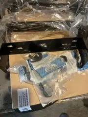 CB Radio Parts And Accessories 3 WORKMAN ADJUSTABLE BRACKET AND KNOBS