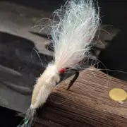 Fly Fishing Hook Bait Fly Hook 2g/pcs 3D Realistic Eyes 4/6/8/10/12/14