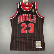 100% Authentic Michael Jordan Mitchell & Ness 96 97 Bulls Jersey Size 40 M Mens