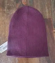 NWT Athleta 'KNOCKOFF" Woman Onesize Beanie-ABRG "wine color"