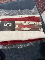 UGG LITA TABLE RUNNER AUTUMN RED NWT 72 IN X 14 IN
