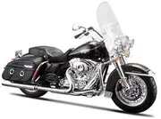 Harley Davidson Road King Classic FLHRC (2013) Diecast Model Motorcycle