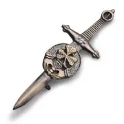 Kilt Emporium Irish Shamrock Claddagh Celtic Knot Kilt Pin Saint Patricks Day Gi
