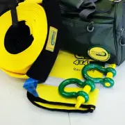 1 Snatch Strap 11000kg 9m+2 Green Rated shackle 4700kg+ Winch Damper + Carry bag
