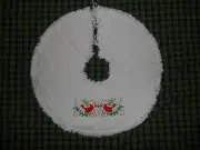CARDINALS AND MISTLETOE Embroidered Mini Tree Skirt,18",Christmas,Country