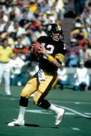 Quarterback Terry Bradshaw Pittsburgh Steelers drops back to pass- 1974 Photo 5