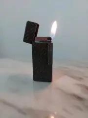 Luxury Gunmetal Soft Flame Lighter. Adjustable Flame And Refillable