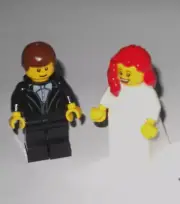 NEW LEGO WEDDING RED HAIR BRIDE AND BROWN HAIR GROOM, BLACK TUXEDO & BOWTIE