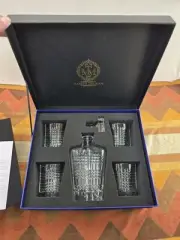 Maketh The Man Art Deco Whiskey Decanter & 4 Glasses Set In Elegant Gift Box