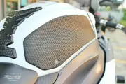 TechSpec Suzuki GSXR1000 2009 - 2016 SnakeSkin Tank Grips w/Free Center Pad
