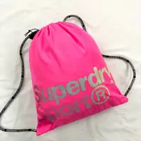 在飛比找蝦皮商城精選優惠-現貨 反光 漸層 superdry sport bag 背包