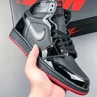 在飛比找蝦皮購物優惠-Air Jordan 1 mid se 工藝解構全黑時尚百搭