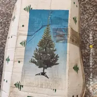 在飛比找蝦皮購物優惠-二手 聖誕樹 高約155cm 不會隨便掉葉子 110*聖誕樹