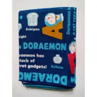 在飛比找蝦皮購物優惠-日本限定哆啦A夢圖案紗布材質手帕兩入組