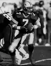 Don Majkowsk Green Bay Packers looks to hand off the ball 1980s Old Photo