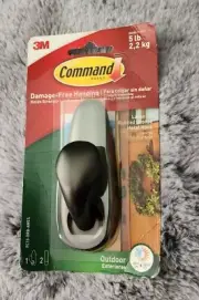 Command Outdoor Large Oil Rubbed Bronze Outdoor Metal Hook Foam Strips 5lb Hold
