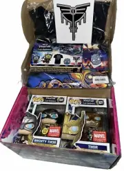New Funko Pop Thor Love and Thunder Marvel Collector Corps Box Size XL