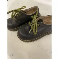 在飛比找蝦皮購物優惠-英國製 馬汀 六孔 Dr. Martens 皮鞋 6 童鞋 