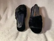 Koolaburra Womens Fuzz'n II Slippers Black Size 6 Or Size 37 by Ugg