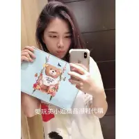 在飛比找Yahoo!奇摩拍賣優惠-Moschino 手拿包 大款 盪鞦韆? 表面基本防水防刮材