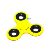 Fidget Spinner handheld toy Yellow Color Age Level 17+ Clarity Focus Toy