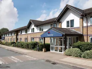 旅屋飯店 - 比斯特切爾威爾谷M40Travelodge Bicester Cherwell Valley M40