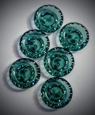 5/8" 2-Hole 'Crystal' Green Craft/Clothing Buttons