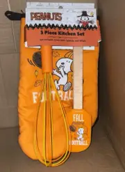 PEANUTS Snoopy 3 Piece Kitchen Set Oven Mitt Spatula Whisk FOOTBALL NEW