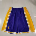 正品代購 NBA球褲 KOBE BRYANT 湖人84-85復古球褲紫金 MN SWINGMAN 球迷版