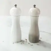 Pepper Mill and Salt Shaker Easy to Operate Grinder Fine Workmanship