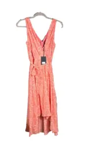 Women's DKNY NWT Size 6 Beautiful Dress Sleeveless V-Neck Back Zip Tie Waist