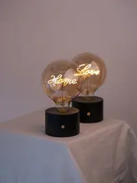 在飛比找Yahoo!奇摩拍賣優惠-日式檯燈Home字母燈泡燈ins日式臺燈可充電復古臥室床頭裝