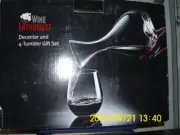 Wine Enthusiast Decanter & 4-Tumbler Gift Set