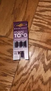 Salon Perfect Mani To Go Reusable Nail Set PURPLE NEW IN BOX