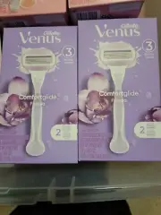2 Gillette Venus Comfortglide Freesia Womens Razors w/ 2 Cartridges