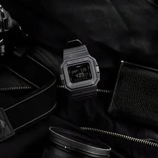 【金台鐘錶】CASIO卡西歐G-SHOCK 消光黑X霧面 DW-D5500BB-1