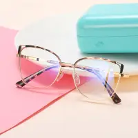 在飛比找蝦皮商城精選優惠-991016 新款時尚輕薄眼鏡架兒童清新可愛金屬眼鏡防藍光可