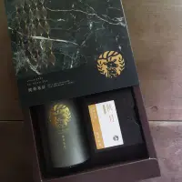 在飛比找博客來優惠-秋夜月暖【台灣茶禮盒】-茶香溫婉-輕焙高山烏龍茶散茶+中烘焙