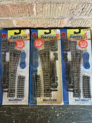 NOS Life-Like Trains Model RR HO Gauge Switch Tracks- 1 Left Hand, 2 Right Hand