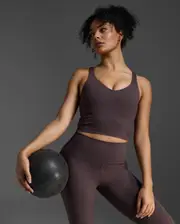 Fluid Longline Bra, 2XU, M, Raisin/Raisin, Female