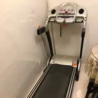 在飛比找蝦皮購物優惠-Aerogym 電動跑步機 二手跑步機  AG-3200