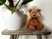 Rare Mint TY Beanie Baby "Fuzz" 1998 with year error!