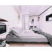 Minimalist Loft 302