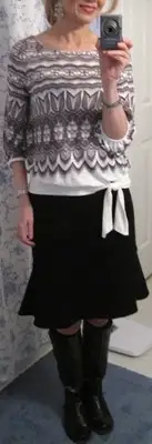 NWT Anthropologie Moth Steamer Trunk Ruffled Wool Pencil Skirt Size 4