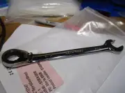 11/16" 15° 72-Tooth Rock River® Reversible Ratcheting Combination Wrench