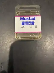 Mustad Size 8 Treble Hook Box Of 25 Hooks