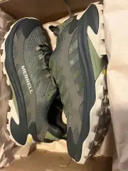 Merrell "MOAB SPEED 2” Men's size 10.5 Shoes Trail Hiking Camping Olive Green